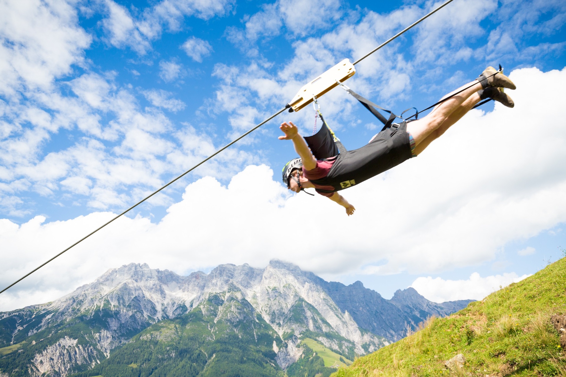 Flying Fox XXL mit Bergpanorama